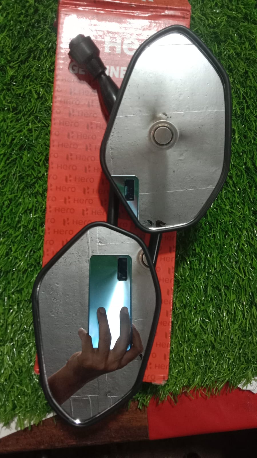 লুকিন গ্লাস-হোন্ডা লিভো